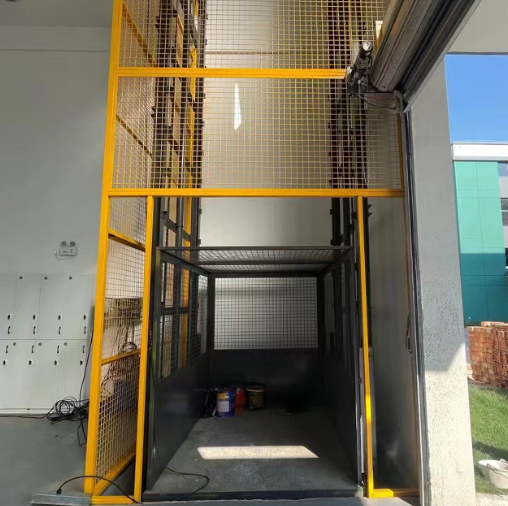 湾岭镇导轨式升降机助力物流园破解运输难题